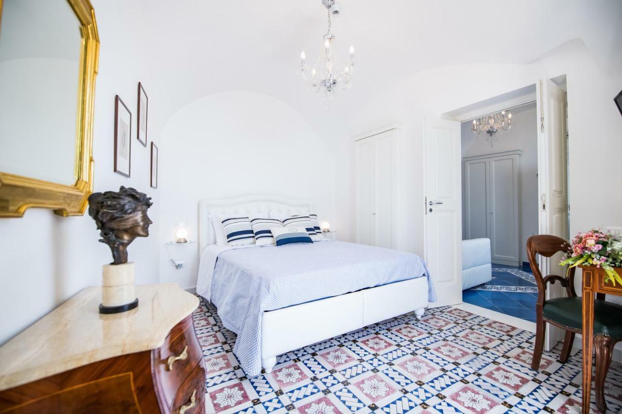 Suite Picasso Амальфи Экстерьер фото